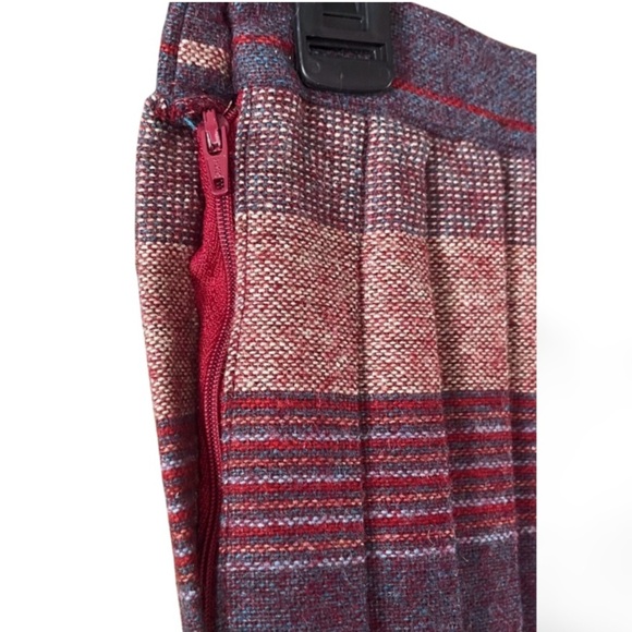 🇨🇦 Vintage 80s Purple Plaid Wool Pleated Midi Skirt Size XS - Picture 3 of 5